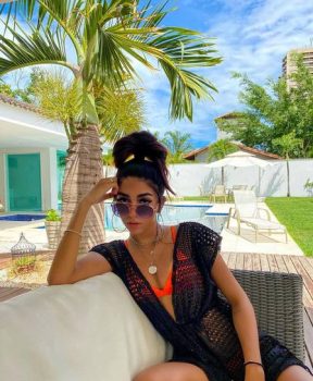 Irmã de Gabigol posa sensual com look avassalador
