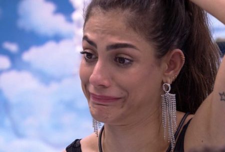 BBB 2020: Mari desabafa com Ivy e revela medo de rejeição