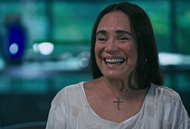 Regina Duarte solta o verbo contra famosos do “Ele Não”