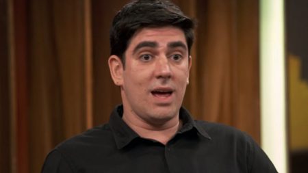 Marcelo Adnet rebate seguidora que o acusou de “sempre trair as esposas”