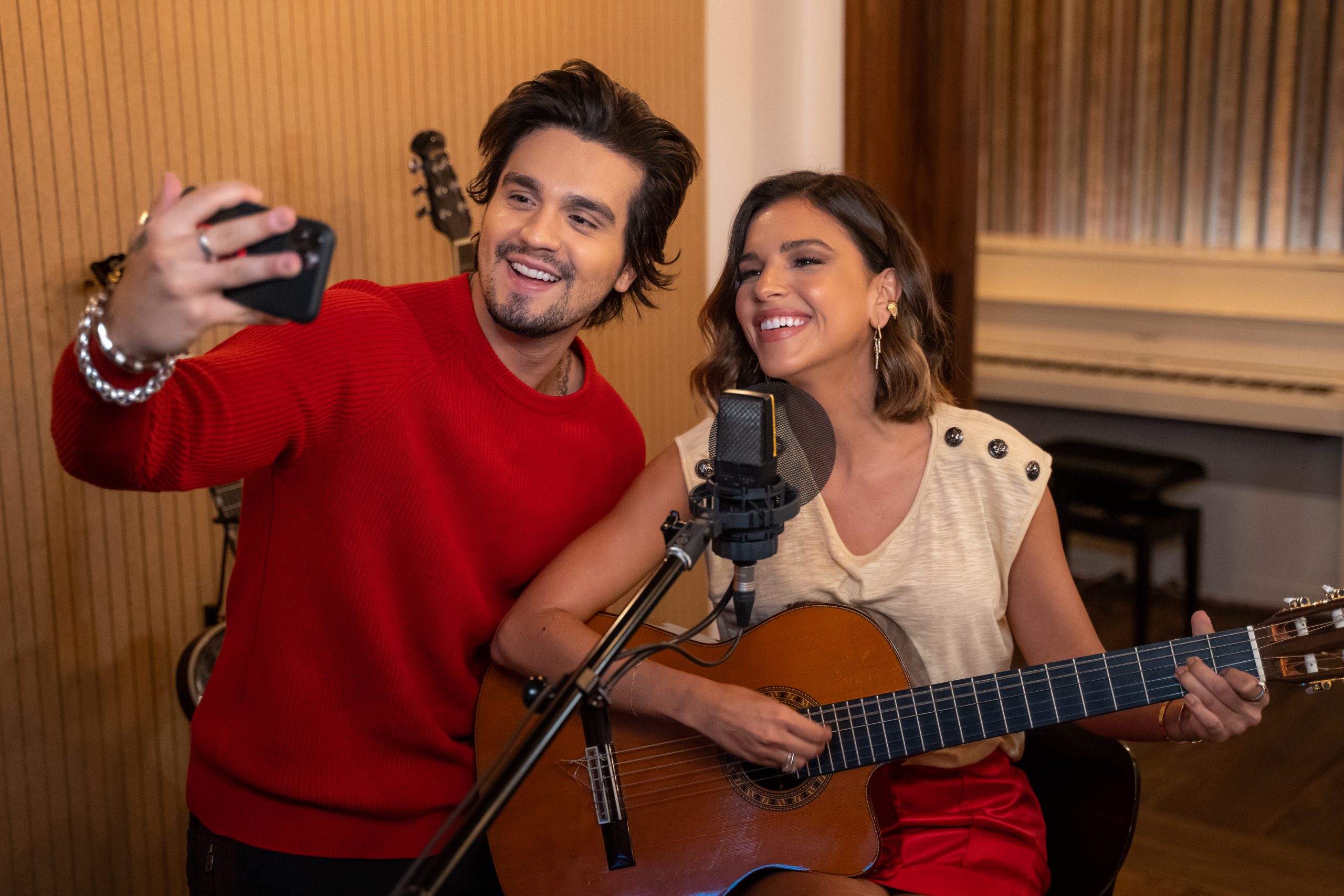 Luan Santana e Mariana Rios comandam reality que vai revelar talento sertanejo