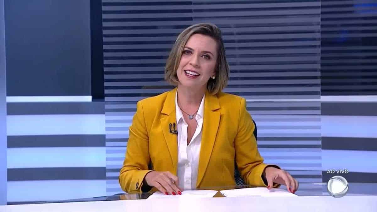 Record demite apresentadora envolvida em suposto caso de racismo; jornalista nega