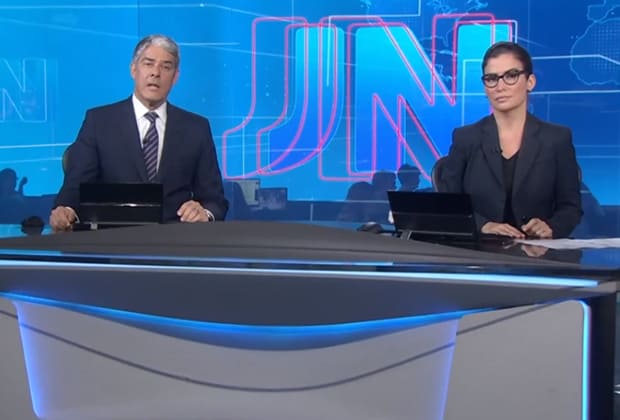 Jornal Nacional causa ao mostrar 4 minutos de panelaço contra Bolsonaro