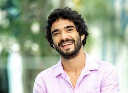 Caio Blat estreia como diretor na Globo em novela das 18h