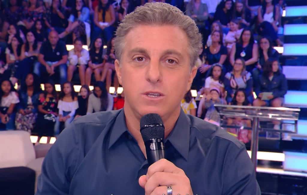 Luciano Huck é obrigado pela Globo a dar explicações ao público no Caldeirão