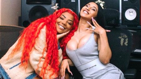 Cardi B canta música com Ludmila e web vai à loucura