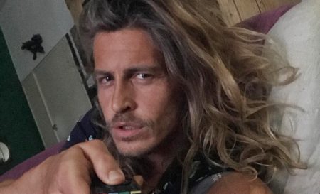 Tarzan do BBB19 está confinado na Itália e revela verdadeira situação do país