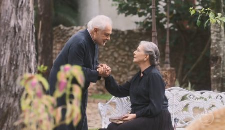 Globo quebra o protocolo e faz homenagem ao SBT em Éramos Seis