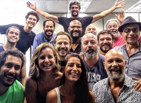 Record demite equipe de novela e atores tomam atitude comovente
