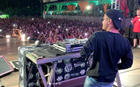 DJ é acusado de detonar o próprio fã-clube em mensagem polêmica