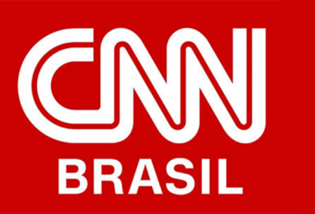 Jornalistas da CNN ignoram recomendações médicas e posam sem máscara