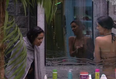 BBB 2020: Após bebedeira, Flay tenta ficar pelada e leva puxão de orelha