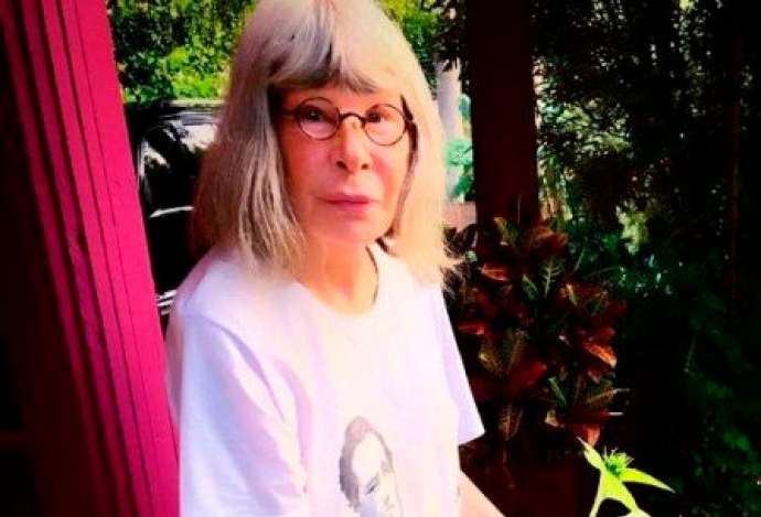 Aposentada, Rita Lee deixa descanso na quarentena para pedir saúde