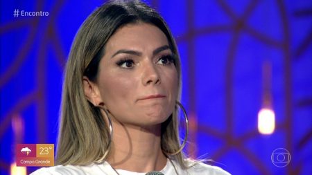 Kelly Key se pronuncia sobre “aula de sexo anal” e revela como aprendeu