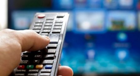 Brasileiro tem assistido mais TV durante a quarentena, revela pesquisa