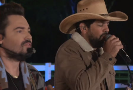 Live de Fernando & Sorocaba tira sábado da Record da lama