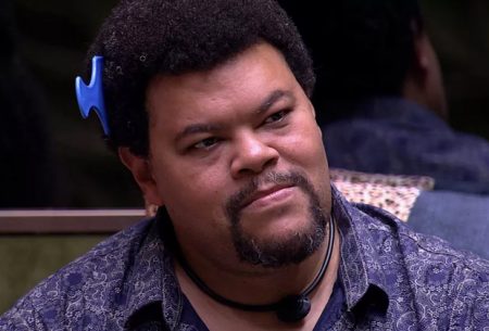 Reações de Babu Santana na final do BBB 2020 chamam a atenção na web