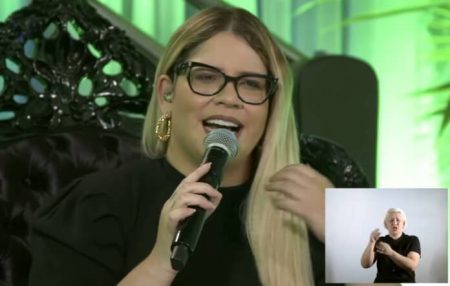 Golpistas criam lives fakes para enganar fãs e roubar dinheiro