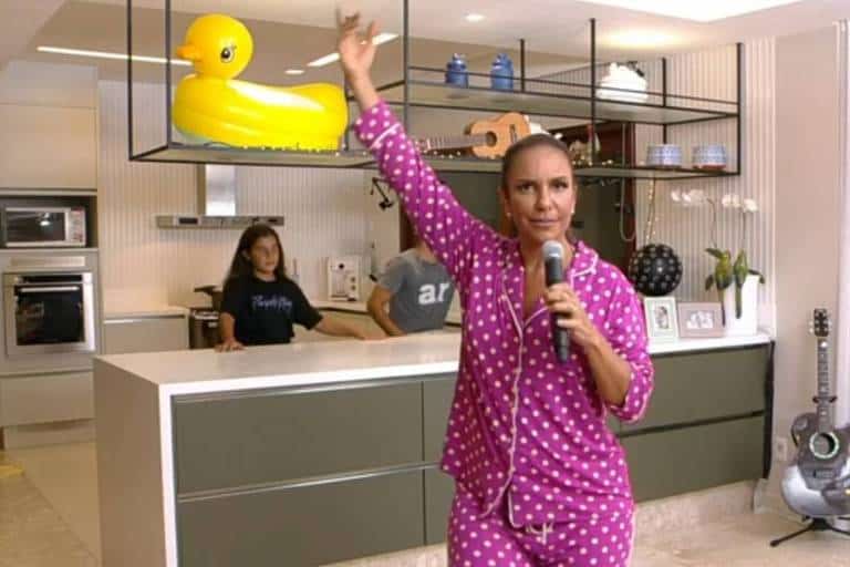 Ivete Sangalo anuncia data de nova live e gera dúvida na Globo