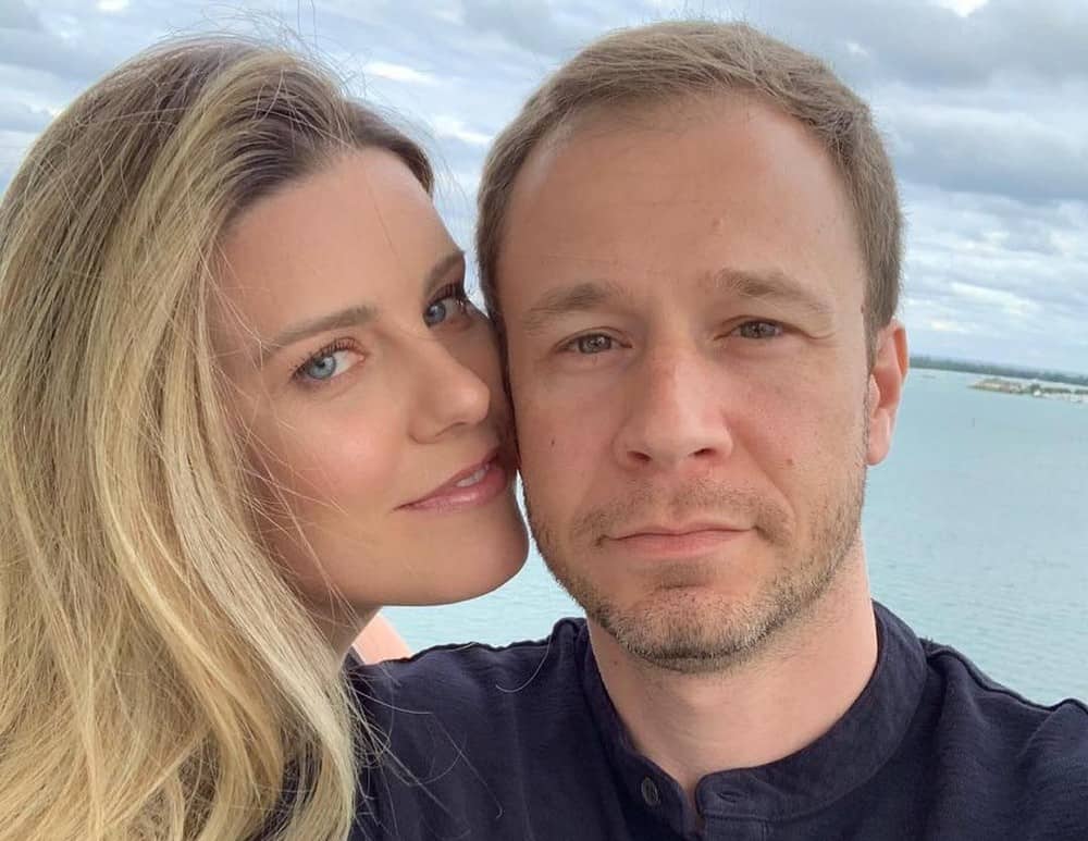 Esposa de Tiago Leifert revela o nome da primeira filha casal
