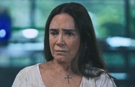 Regina Duarte é punida pelo Instagram após publicar mais uma notícia falsa