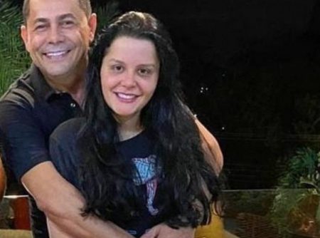 Maraísa ganha presente de namorado e cunhado diz que foi copiado