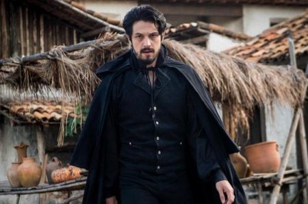Rômulo Estrela lembra personagem em Novo Mundo e comenta a continuação