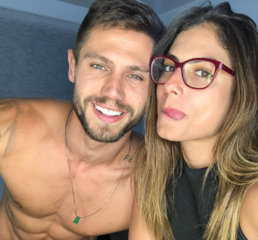 Mari Gonzalez mostra objeto sexual que usa com Jonas e choca os fãs