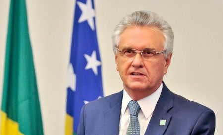 Governador de Goiás revela falsa doação em seu nome na live de Safadão e Raça Negra