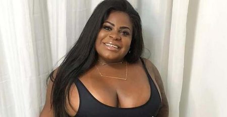 Jojo Todynho surpreende na banheira e desabafa sobre gordofobia