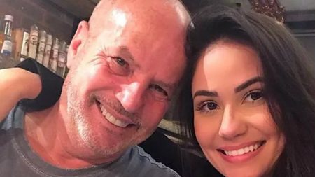 Jayme Monjardim reata com namorada e faz viagem romântica caríssima