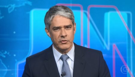 William Bonner dá lição de moral no JN e ganha o apoio da web