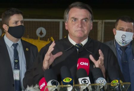 Bolsonaro comenta invasão e ataque à jornalista na Globo