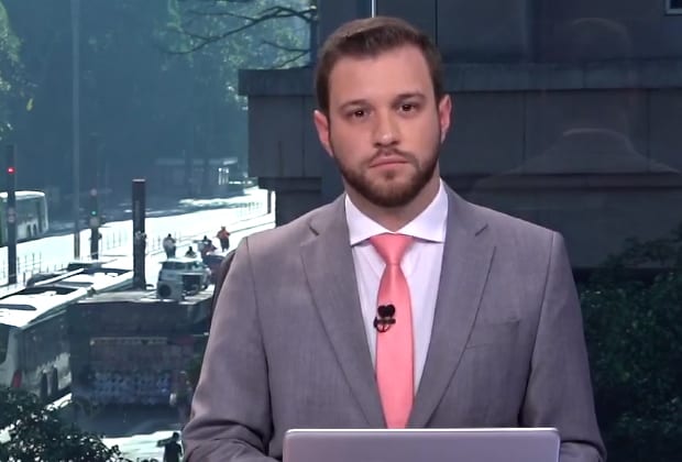 Apresentador da CNN Brasil chora ao vivo em entrevista com Toni Garrido