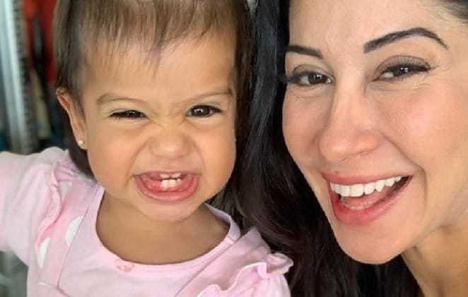 Mayra Cardi desabafa após passar dia no hospital para descobrir problema de saúde da filha