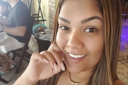 Mulher Filé recebe auxílio emergencial e toma atitude surpreendente