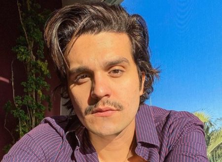 Luan Santana emociona com mensagem sobre racismo