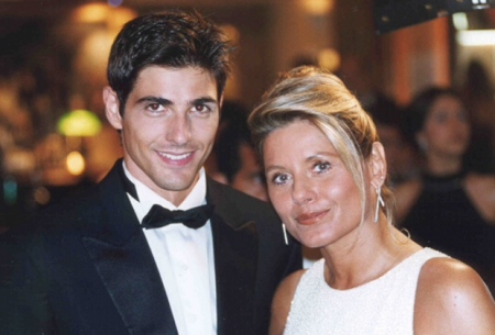 Laços de Família – Capítulo de Sexta-Feira (16/10): Helena choca Edu com questionamento
