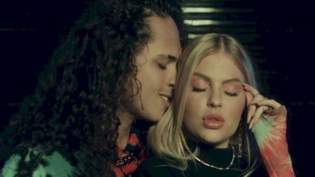Após rumores de romance, Luisa Sonza e Vitão lançam clipe sensual