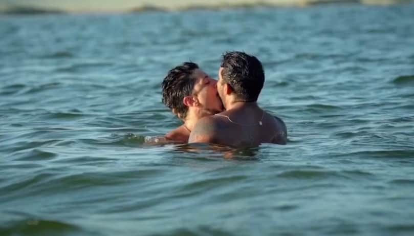 Novo participante ganha beijo de Rafael e clima esquenta no De Férias com o Ex