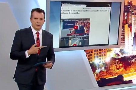 Celso Russomano é xingado ao vivo por mulher na Record