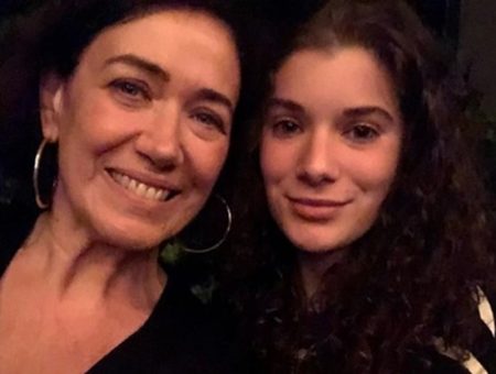 Lilia Cabral se derrete pela filha e web reage