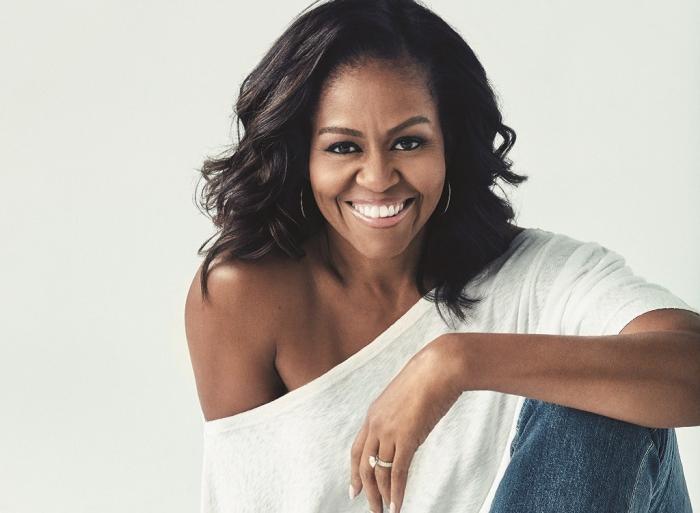 Michelle Obama é convidada para desfilar no Carnaval de 2021