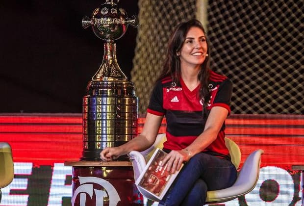 Após deixar o SBT, Glenda Kozlowski inicia conversas com o Flamengo