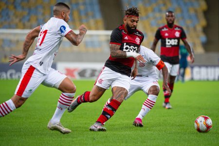 Em meio à briga com Flamengo, Globo cancela transmissões do Campeonato Carioca