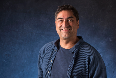 Zeca Camargo assina com a Band e assume novas funções na TV