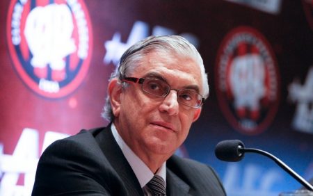 Athletico-PR estuda negociar transmissões em jogos da série A e pode afetar a Globo