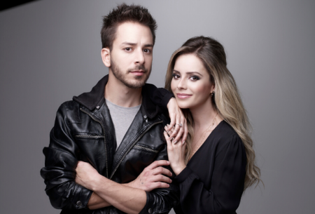 Audiência da TV: Série sobre Sandy e Junior impulsiona domingo da Globo