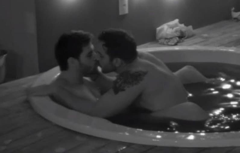 MTV censura sexo gay no De Férias com o Ex e vira alvo de críticas