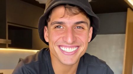 Ex-BBB Felipe Prior faz mudança no visual e dá o que falar